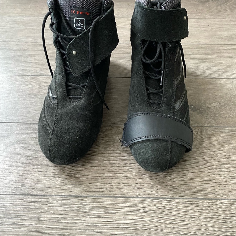 Sz 49/9 Women’s Motorcycle Boots